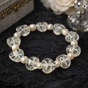 ✨🤍 Handcrafted Lampwork Glass Heart & Freshwater Pearl Bracelet 🤍✨